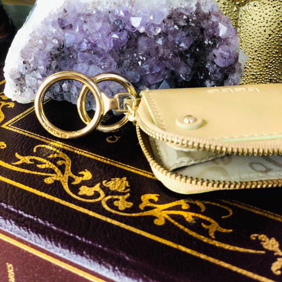 BEBE Beige Coin Purse GUC - Picture 8 of 9